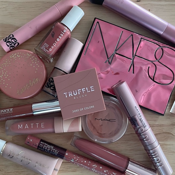 Meet your Posher, Val - Picture 1 of 1